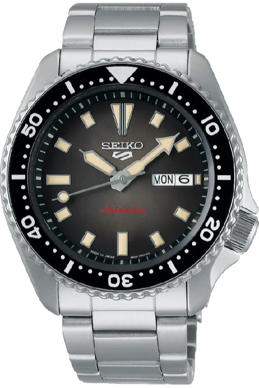 men’s luxury sports chronograph watch-Seiko X Nano Universe Collaboration 5 Sports Special Edition Vintage Style JDM SBSA187